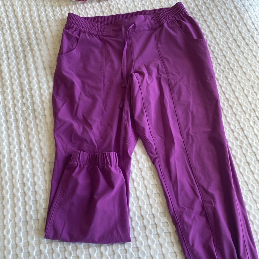 Duluth purple joggers